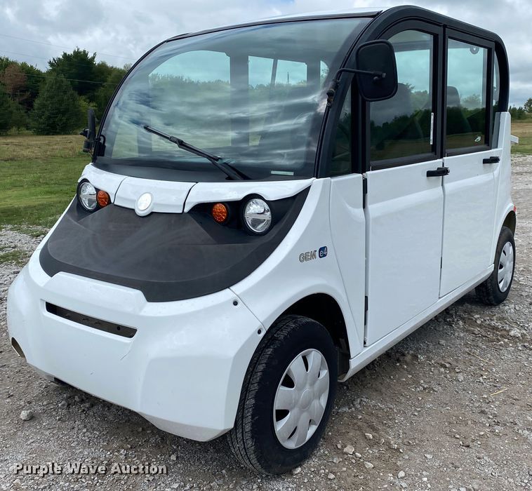 image for item JW9445 2018 Polaris Gem e4  electric vehicle