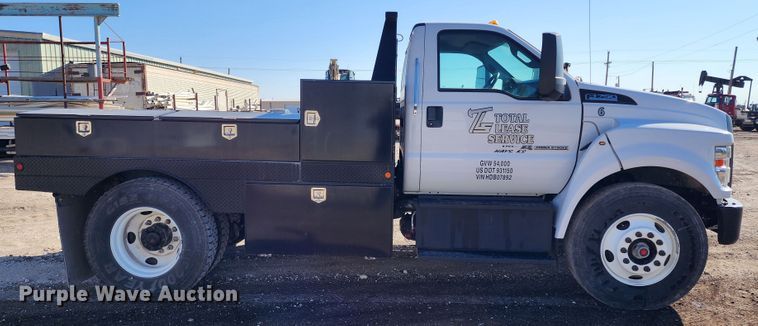 image for item KC9402 2017 Ford F750 Super Duty  flatbed truck