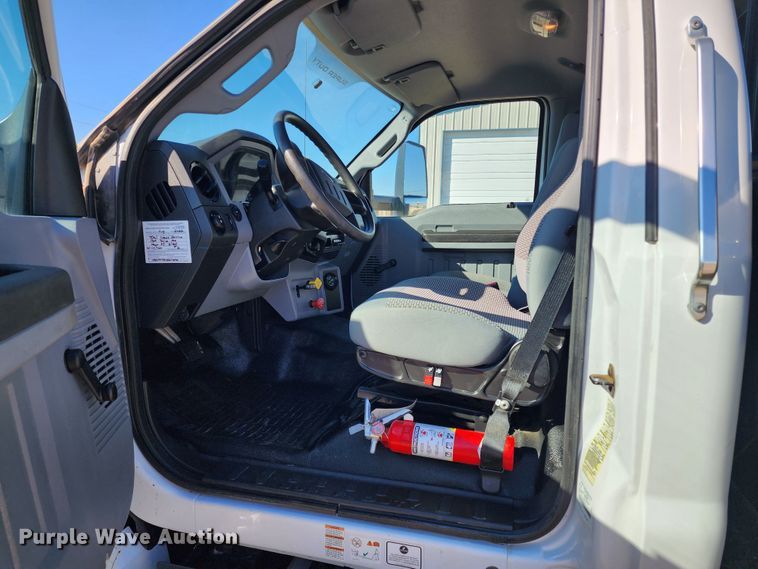 image for item KC9402 2017 Ford F750 Super Duty  flatbed truck