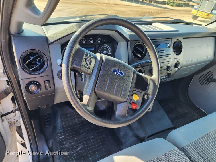 image for item KC9402 2017 Ford F750 Super Duty  flatbed truck