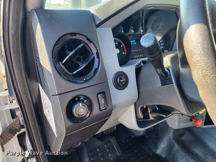 image for item KC9402 2017 Ford F750 Super Duty  flatbed truck