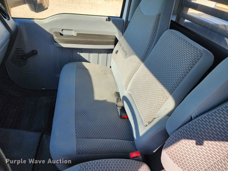 image for item KC9402 2017 Ford F750 Super Duty  flatbed truck