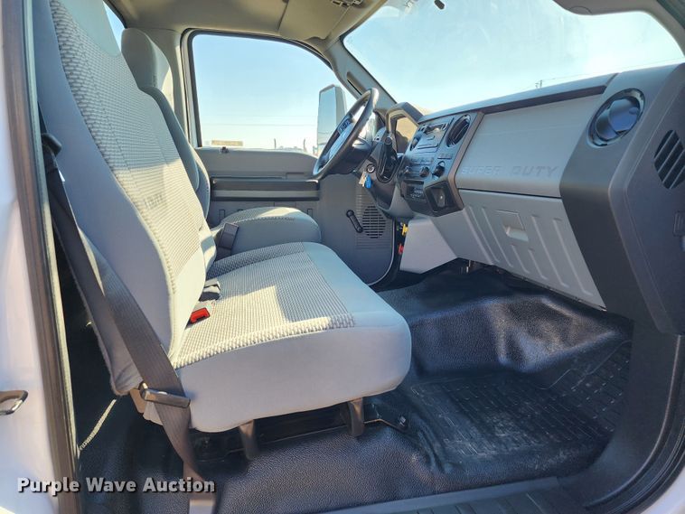 image for item KC9402 2017 Ford F750 Super Duty  flatbed truck