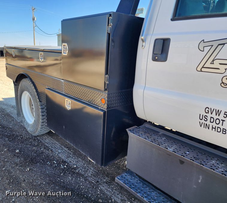 image for item KC9402 2017 Ford F750 Super Duty  flatbed truck