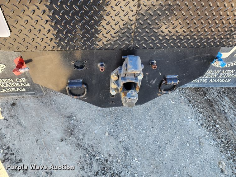 image for item KC9402 2017 Ford F750 Super Duty  flatbed truck