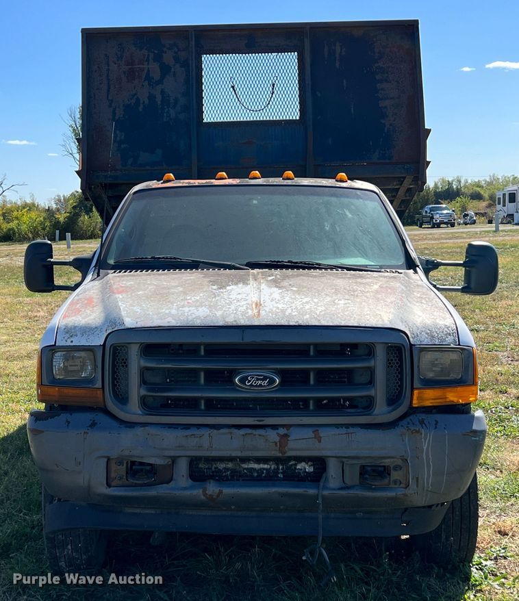 image for item KF9882 2001 Ford F550 Super Duty  dump flatbed truck