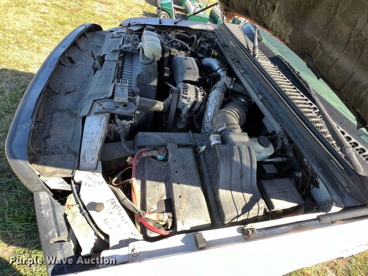 image for item KF9882 2001 Ford F550 Super Duty  dump flatbed truck