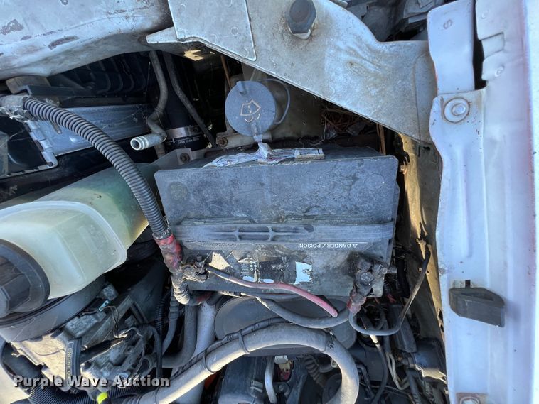 image for item KF9882 2001 Ford F550 Super Duty  dump flatbed truck