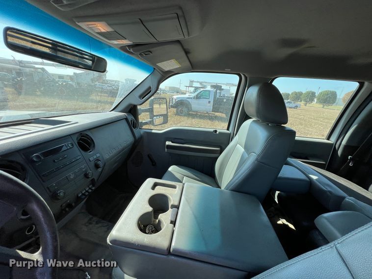 image for item KF9900 2012 Ford F350 Super Duty  Crew Cab flatbed pickup truck