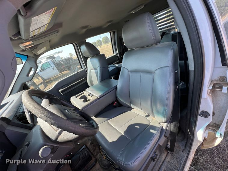 image for item KF9900 2012 Ford F350 Super Duty  Crew Cab flatbed pickup truck