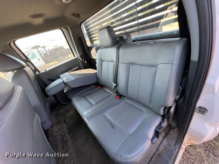 image for item KF9900 2012 Ford F350 Super Duty  Crew Cab flatbed pickup truck