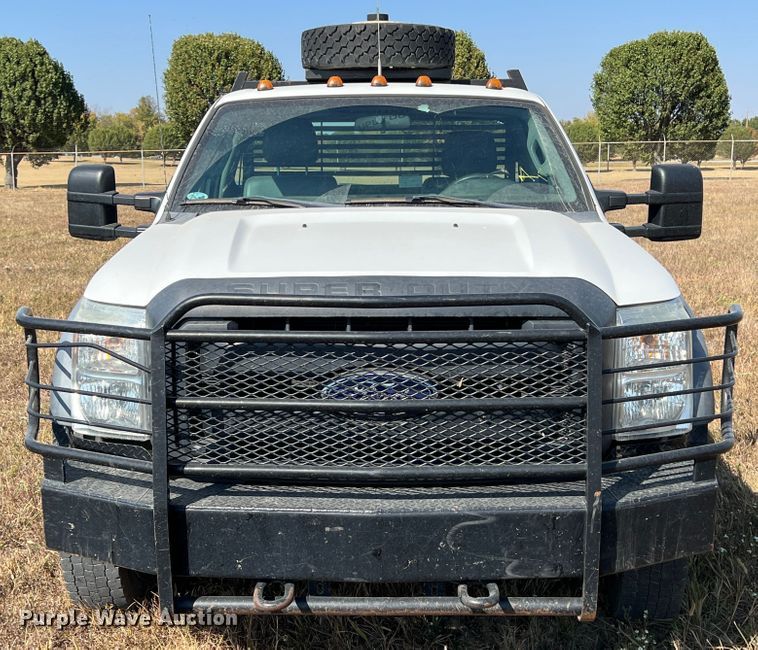 image for item KF9901 2014 Ford F450 Super Duty  flatbed truck