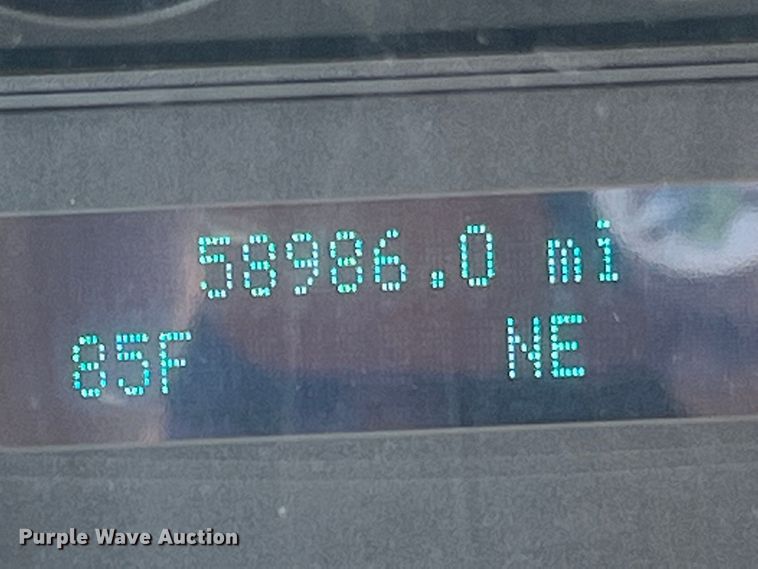 image for item KF9901 2014 Ford F450 Super Duty  flatbed truck