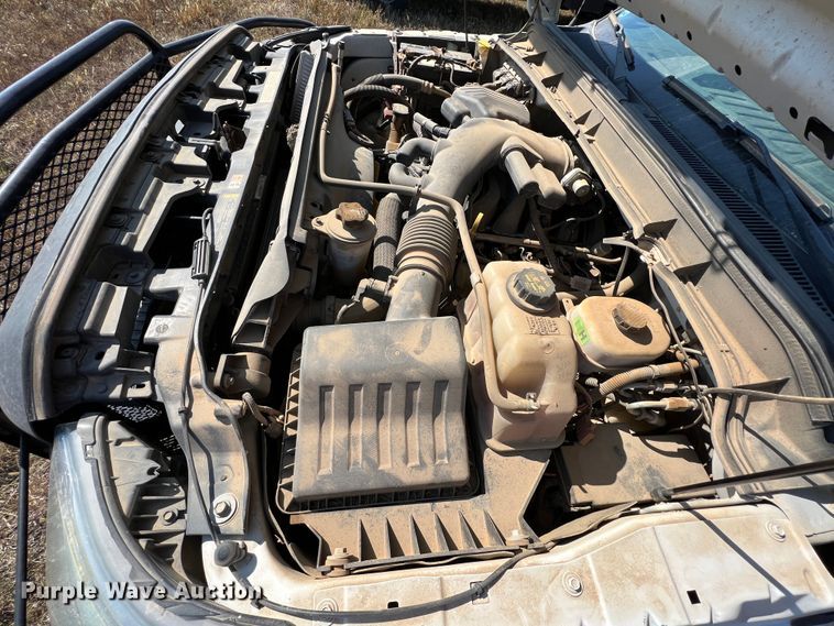 image for item KF9901 2014 Ford F450 Super Duty  flatbed truck