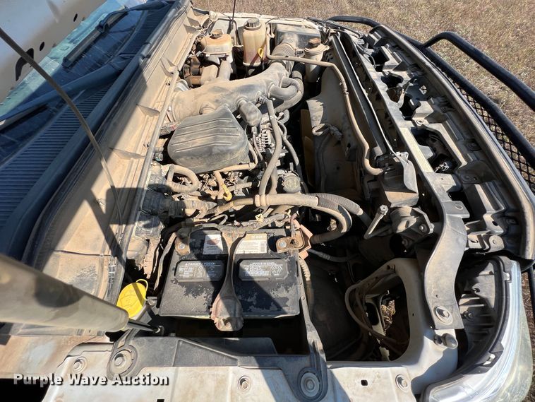 image for item KF9901 2014 Ford F450 Super Duty  flatbed truck