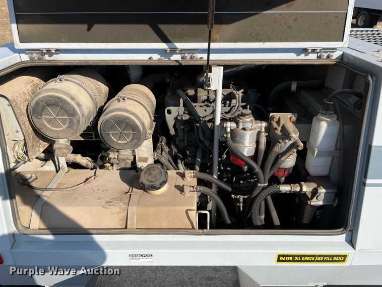 image for item KF9904 Multiquip DIS-185SSI4F  air compressor