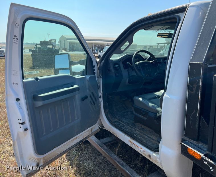 image for item KF9906 2013 Ford F450 Super Duty  flatbed truck