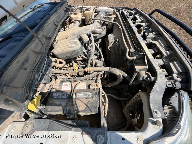 image for item KF9906 2013 Ford F450 Super Duty  flatbed truck