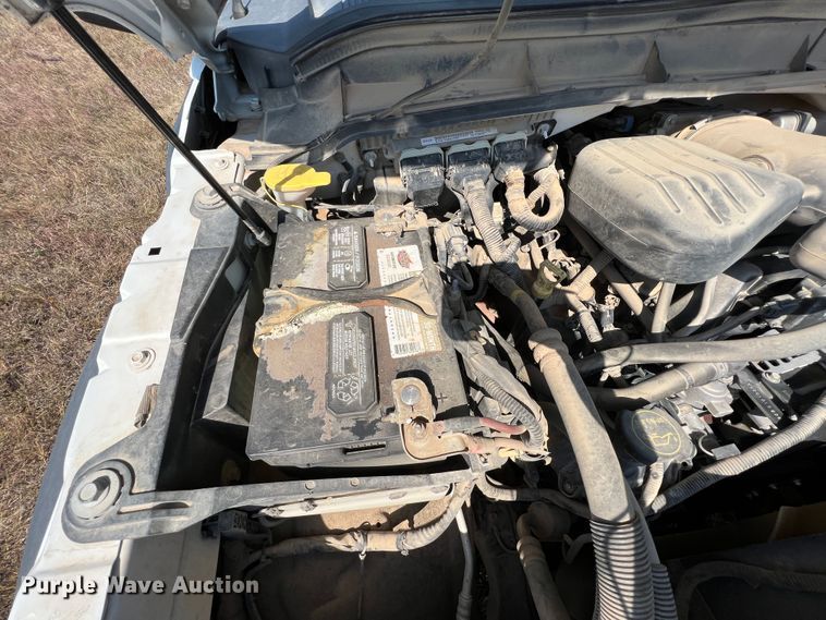 image for item KF9906 2013 Ford F450 Super Duty  flatbed truck