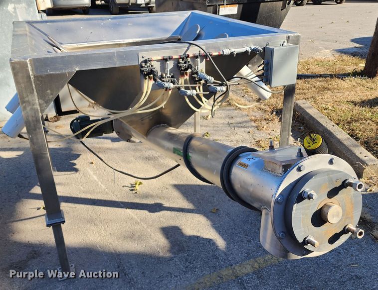 image for item KH9171 Dynamic Air BulkBuster  bag unloader