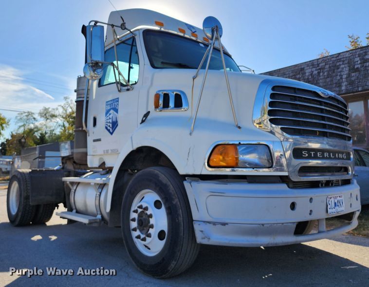 image for item KH9172 2009 Sterling A9500  semi truck