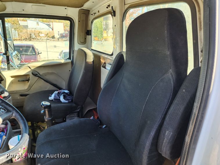 image for item KH9172 2009 Sterling A9500  semi truck