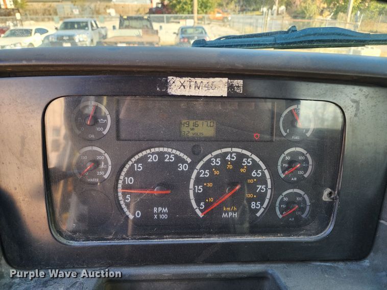 image for item KH9172 2009 Sterling A9500  semi truck