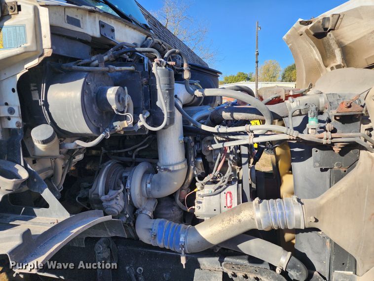 image for item KH9172 2009 Sterling A9500  semi truck