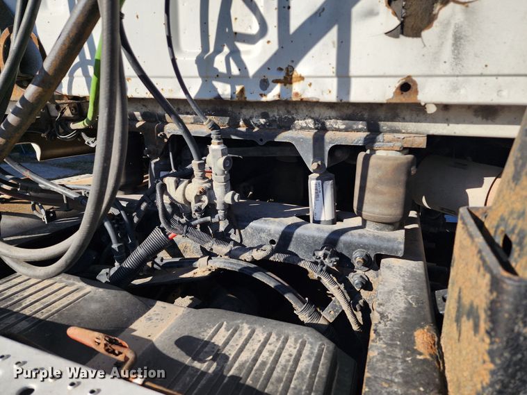 image for item KH9172 2009 Sterling A9500  semi truck