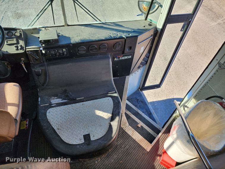 image for item KH9192 2001 Blue Bird  school bus