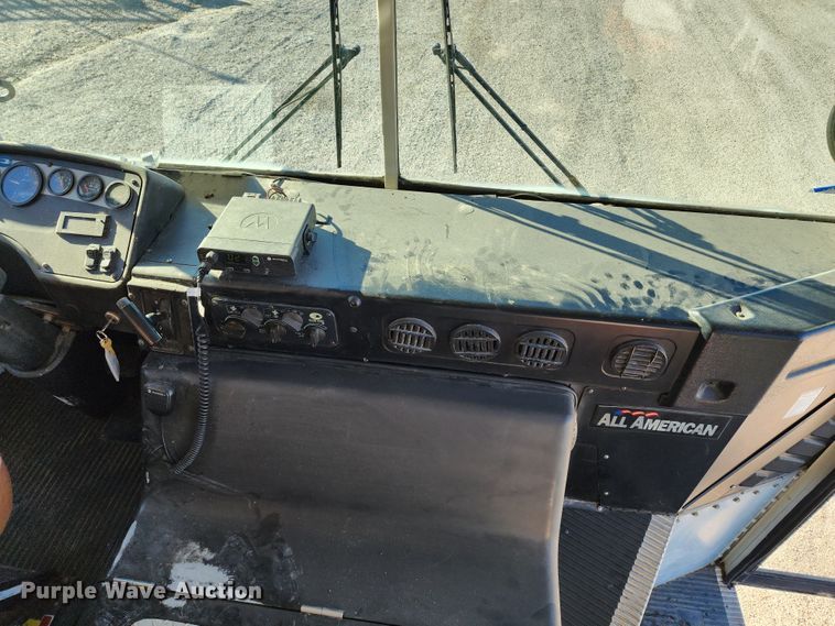 image for item KH9192 2001 Blue Bird  school bus