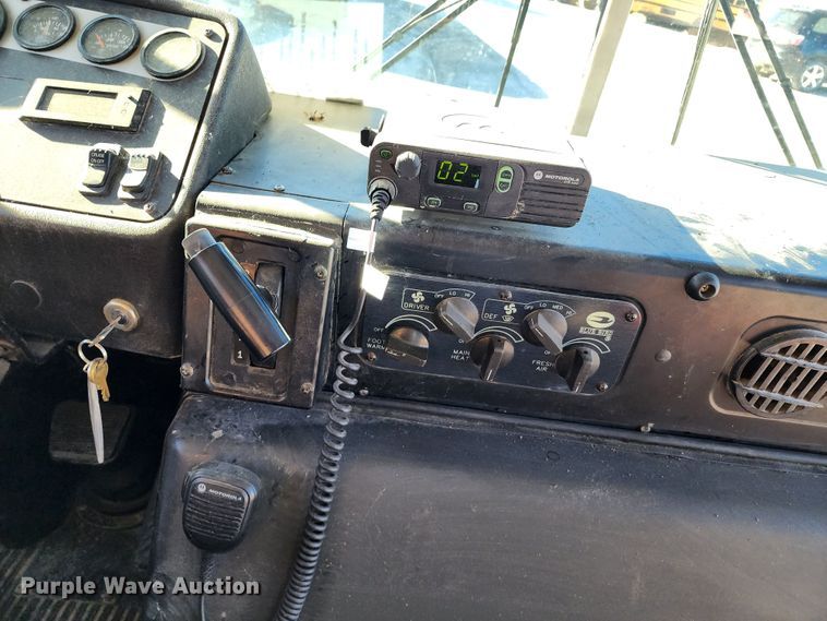 image for item KH9192 2001 Blue Bird  school bus