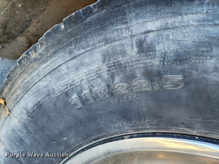 image for item KH9192 2001 Blue Bird  school bus