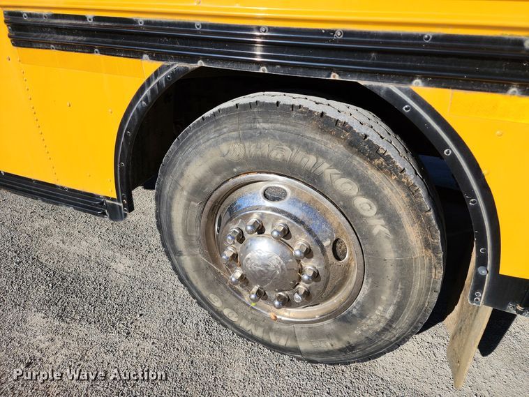 image for item KH9192 2001 Blue Bird  school bus