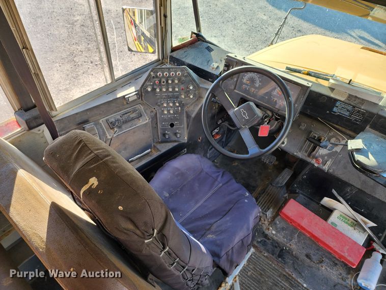 image for item KH9193 1999 Blue Bird  school bus