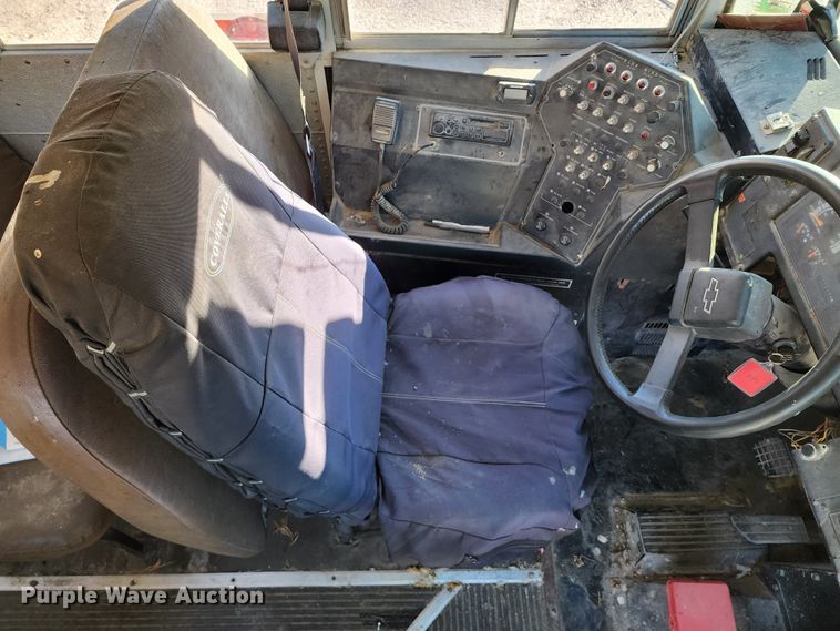 image for item KH9193 1999 Blue Bird  school bus