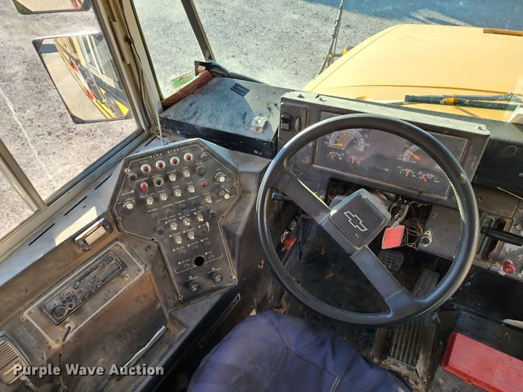 image for item KH9193 1999 Blue Bird  school bus