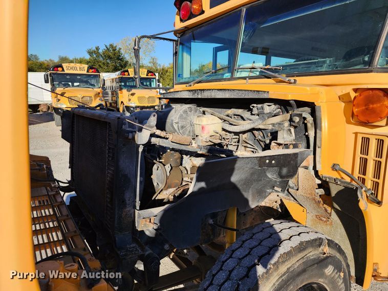 image for item KH9193 1999 Blue Bird  school bus