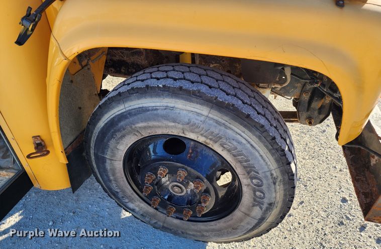 image for item KH9193 1999 Blue Bird  school bus