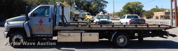 image for item KJ9163 2009 GMC C5500  rollback truck