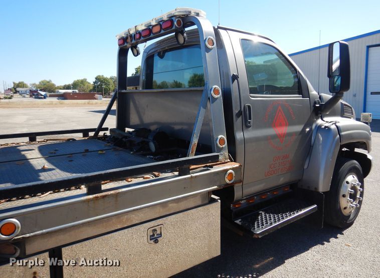 image for item KJ9163 2009 GMC C5500  rollback truck