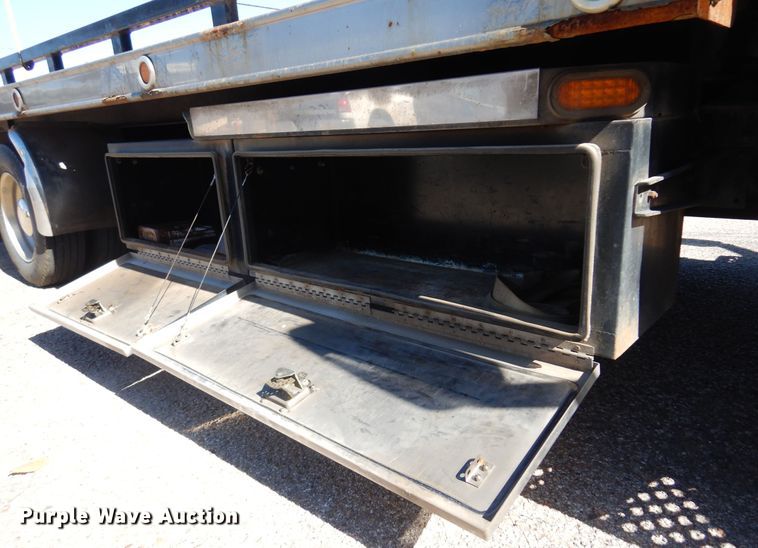 image for item KJ9163 2009 GMC C5500  rollback truck