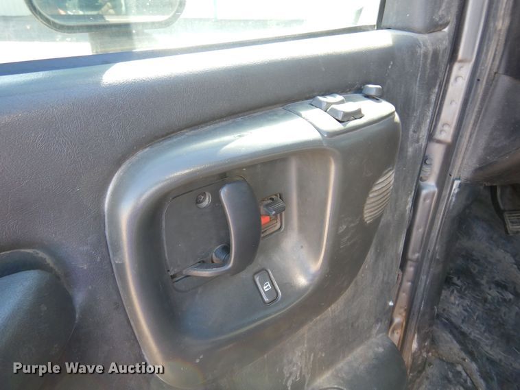 image for item KJ9163 2009 GMC C5500  rollback truck