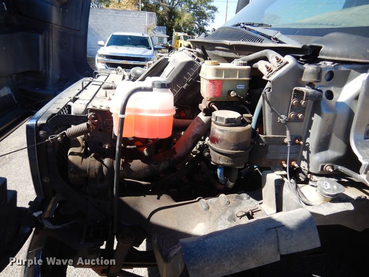 image for item KJ9163 2009 GMC C5500  rollback truck