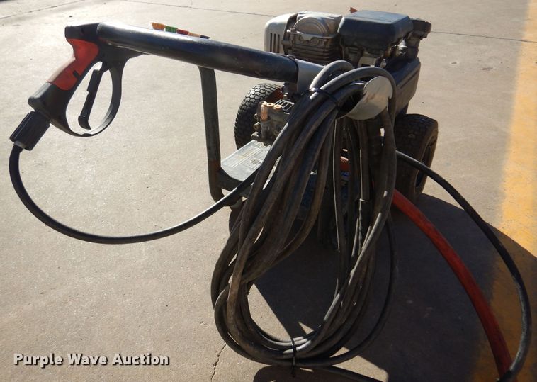 image for item KO9822 (2) Simpson pressure washers