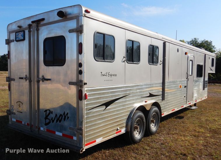 image for item KO9935 2013 Bison Coach 8314  livestock trailer