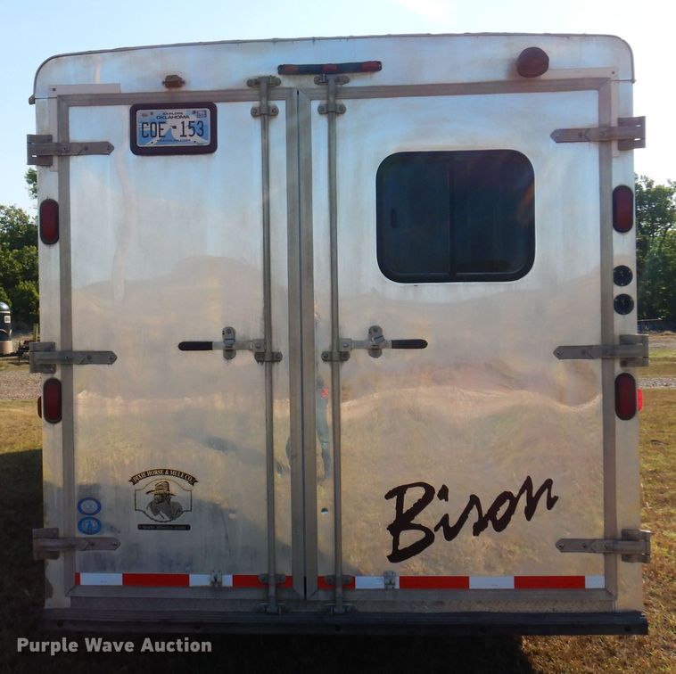 image for item KO9935 2013 Bison Coach 8314  livestock trailer