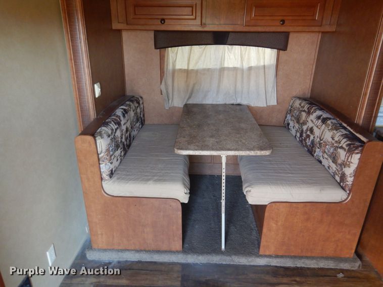 image for item KO9935 2013 Bison Coach 8314  livestock trailer