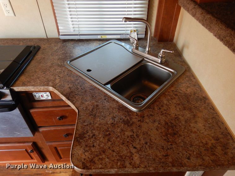 image for item KO9935 2013 Bison Coach 8314  livestock trailer