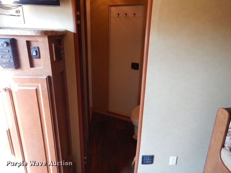 image for item KO9935 2013 Bison Coach 8314  livestock trailer